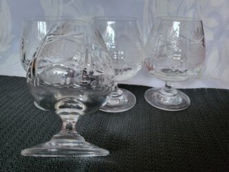 Čaše: Case kristal Zajecar za zestoko pice iz 70ih. Case kristal Zajecar za na lalafo.rs — 10 Čaše: Case kristal Zajecar za zestoko pice iz 70ih. Case kristal Zajecar za — 10