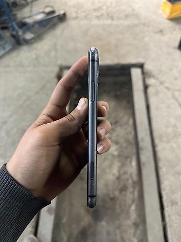 iphone 11 pro adapter: IPhone 11, 64 GB, Qara, Simsiz şarj, Face ID — 7