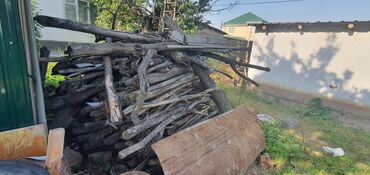 приму женские вещи в дар: Отдам бесплатно