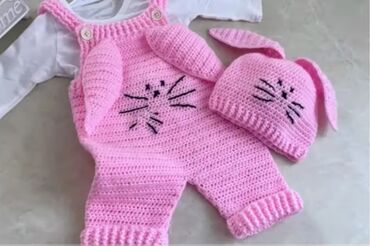 Dəstlər: Əl işi toxunma uşaq geyimləri və aksessuarları. Hər biri sifarişlə — 18