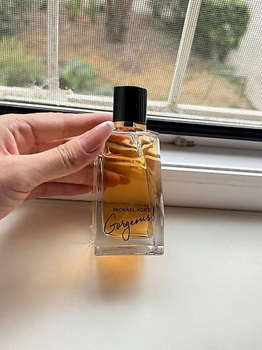 Парфюмерия: Парфюмы в продаже, остаток 80–85%. Все ароматы — сладкие. Кого — 5