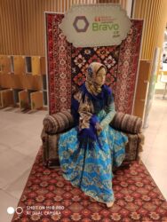 Dəstlər, kostyumlar: Milli və tematik geyimlər – icarə və səhnə üçün Təsvir: - Azərbaycan — 29