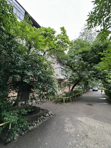 Продажа квартир: 2 комнаты, 61 м², Индивидуалка, 3 этаж, Старый ремонт