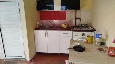 снять дом на 1 день: 40 м², 1 комната, Газ, Электричество, Водопровод