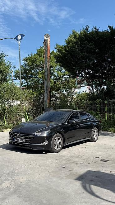 prius 30: Hyundai Sonata (седан, чёрный цвет) Основные характеристики: - Кузов — 1