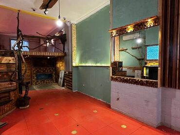 Kommersiya daşınmaz əmlakının satışı: Nizami metrosunun yaxınlığında, Qoç ət restoranın yanında 16 mərtəbəli — 17