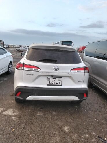 Toyota: Toyota hibrid sedan – geniş və texnoloji salon - Hibrid sistemli — 8