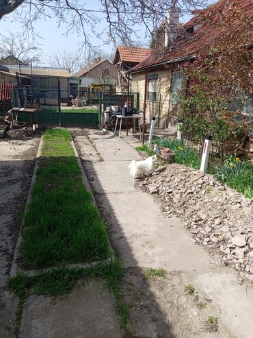 Kuće na prodaju: 106 kv. m, 2 sobe — 12