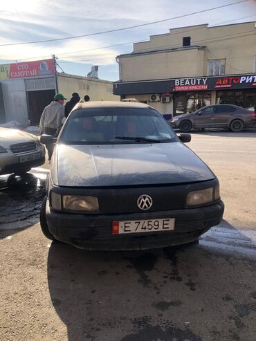 Volkswagen: Volkswagen Passat: 1992 г., 1.8 л, Механика, Бензин, Универсал