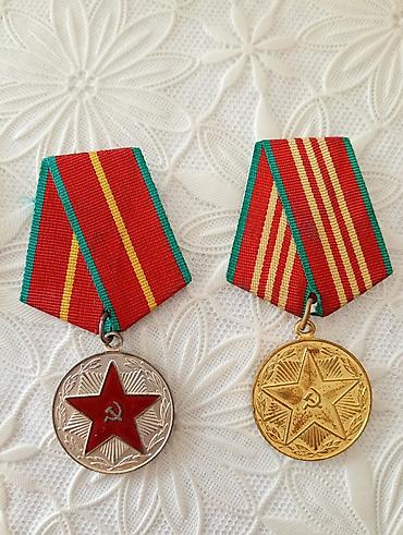 медаль: SSR dövrünə aid kolleksiya nişan və medalları dəsti. Şəkillərdə 6 ədəd — 3