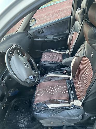 ск шерой: Mazda Capella: 1998 г., 1.8 л, Механика, Бензин, Хэтчбэк — 4