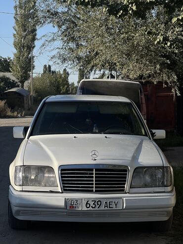 стоп на спринтер: Mercedes-Benz W124: 1995 г., 3.2 л, Автомат, Бензин, Седан