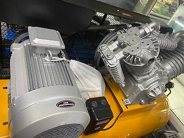 Компрессор 380V/7,5кВт объем 300Л/12HP at lalafo.kg Компрессор 380V/7,5кВт объем 300Л/12HP