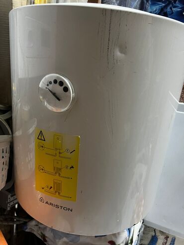 Aristonlar: Ariston 50 l, İşlənmiş, Kredit yoxdur, Ünvandan götürmə, Ödənişli çatdırılma, Rayonlara çatdırılma