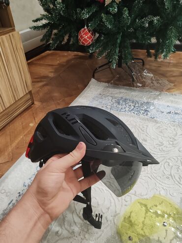 Şəhər velosipedləri: Toplasan 5 dəfə sürülməyib, şossedir, yüngüldür. Şəxsi səbəblərə — 10