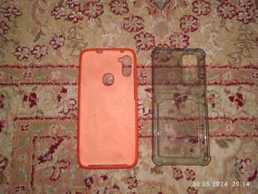 мобильные телефоны поко: Продаю два чехла на Самсунг А11 оранжевый брал за 250сом продам за