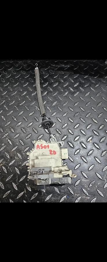 auto plac sirena: AUDI A4 A5 Q4 BRAVA ZADNJA DESNA 8K0839016C | audi vw delovi ALTINA — 2
