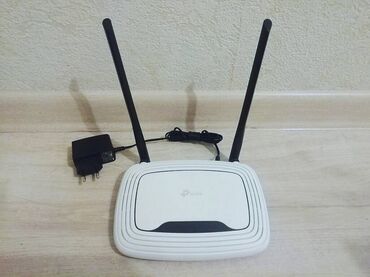 пассивное сетевое оборудование gemix: Wi-Fi роутер, в отличном состоянии, 2-антенный, TP-LINK TL-WR841N/Nd