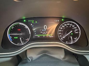 Toyota: Toyota Avalon: 2019 г., Вариатор, Гибрид, Седан — 9