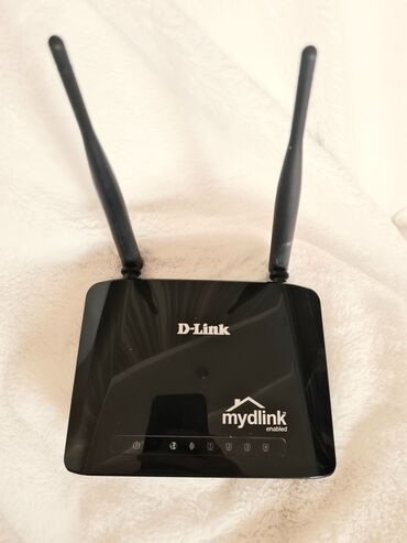роутер tp link: Продам роутер 2 антенный. Фирмы D-Link dir-605L. Работает отлично! 3