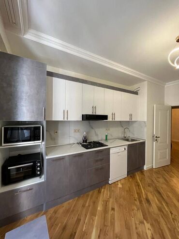 Uzunmüddətli kirayə mənzillər: Mənzil kirayə verilir. 3 otaq, 16.7 m. 149 kv. Nerimanov ray(28 may — 4