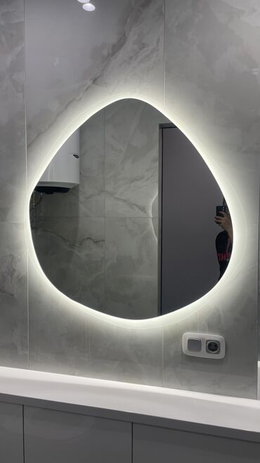 форма для декор: Зеркала с подсветкой необычной формы 
На заказ!