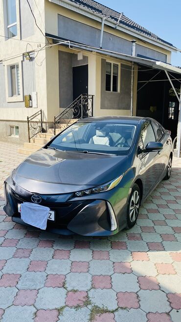 Toyota: Toyota Prius: 2017 г., 1.8 л, Вариатор, Электромобиль, Хэтчбэк