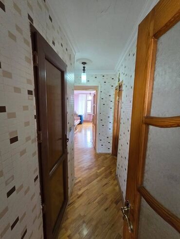 Uzunmüddətli kirayə mənzillər: Salam. Ev uzunmuddetli verilir. WHATSAP DA AKTİVDİR. Nomre ile elaqe — 15