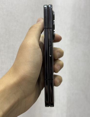 Мобильные телефоны и аксессуары: Samsung Galaxy Z Fold 5, Б/у, 256 ГБ, цвет - Черный, 1 SIM, 2 SIM, eSIM — 4