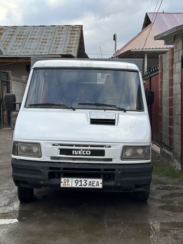 белая iveco: Iveco : 2003 г., 2.8 л, Механика, Дизель, Бус