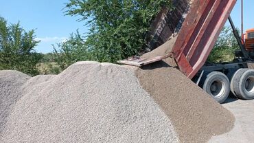 Песок: Мытый сеяный серый крупный грязный отсев отсев Отсев. качество хорошее