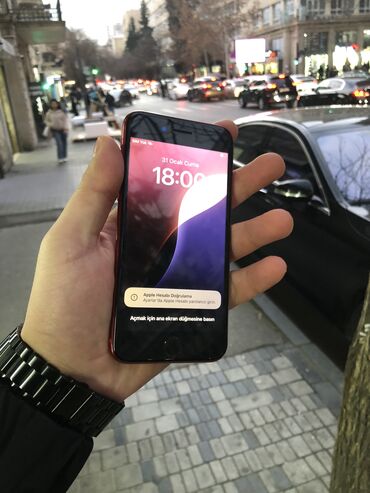 Apple iPhone: IPhone SE 2020, 64 GB, Qırmızı, Barmaq izi