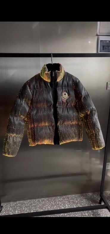 Pencəklər: Məhsul: İşıqlanan puffer gödəkçə - Dizayn: Həcmli puffer kəsim — 10