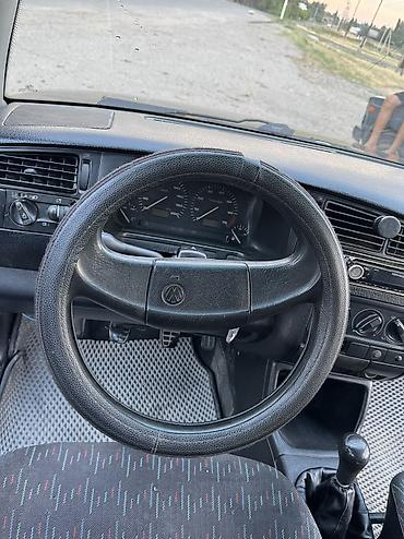 passat variant: Volkswagen Golf: 1993 г., 1.6 л, Механика, Бензин, Хэтчбэк — 2