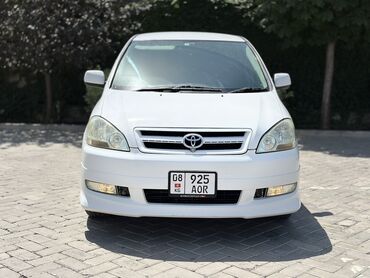 срочно срочно продам: Toyota Ipsum: 2001 г., 2.4 л, Автомат, Бензин, Минивэн