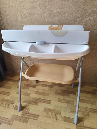 Пеленальные столы: Пеленальный стол, Б/у, Пластик — 1