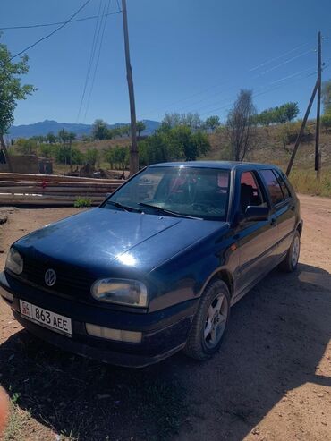 Volkswagen: Volkswagen Golf: 1998 г., 1.8 л, Механика, Бензин, Седан