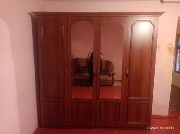 stenka mebellər: Гардеробный шкаф, Б/у, 4 двери, Распашной, Прямой шкаф, Азербайджан