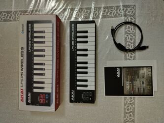 Gitaralar: Midi-klaviatura, Akai, İşlənmiş, Pulsuz çatdırılma lalafo.az -da Gitaralar: Midi-klaviatura, Akai, İşlənmiş, Pulsuz çatdırılma