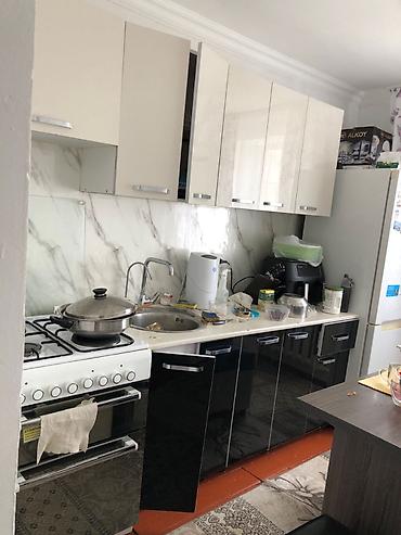 Продажа коттеджей и домов: Продается дом, с участком 8 соток! Выше Магистрали 📍Арча-Бешик — 8