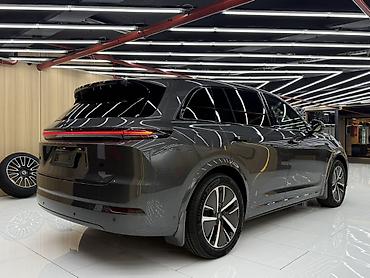 уна: Lixiang L7: 2024 г., 1.5 л, Автомат, Электромобиль, Кроссовер — 4