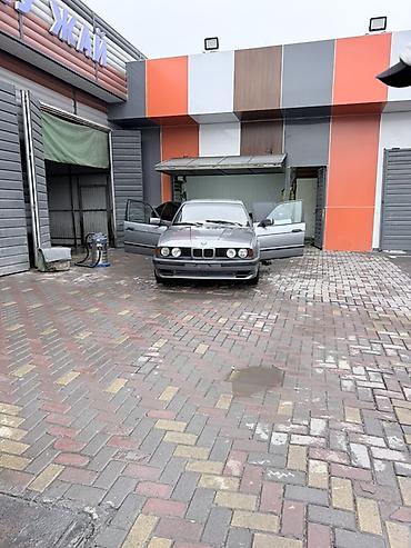 редуктор е34: BMW 5 series: 1991 г., Механика, Седан — 1