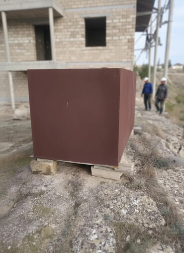 Baklar və çənlər: Bak, Metal, 4000 l l — 1