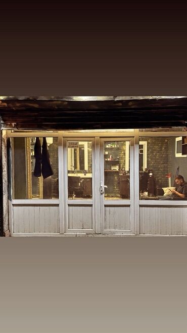 Hazır biznes: 📍 Gənclik metrosu yaxınlığında tam hazır bərbər salonu satılır — 19