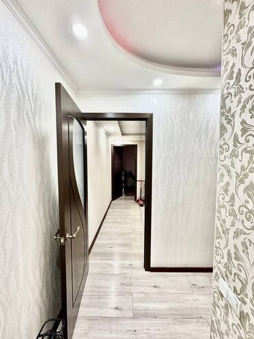 Продажа квартир: 2 комнаты, 43 м², 104 серия, 2 этаж, Евроремонт