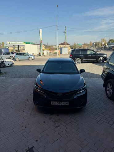 Toyota: Toyota Camry: 2018 г., 2.5 л, Типтроник, Гибрид, Седан