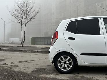 Hyundai: Hyundai i10: 2009 г., 1.1 л, Механика, Бензин, Хэтчбэк — 6