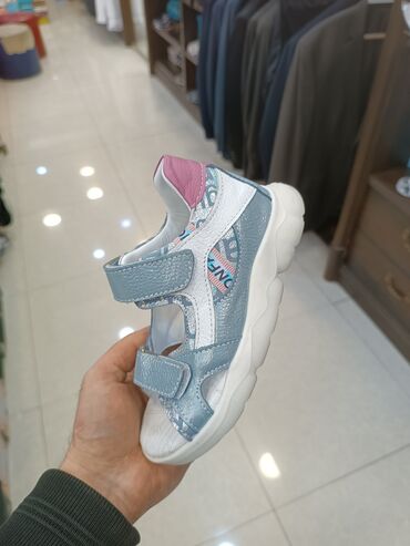 Uşaq ayaqqabıları: Basanojkalar, Qız üçün, 30 -da lalafo.az — 2 Uşaq ayaqqabıları: Basanojkalar, Qız üçün, 30 — 2