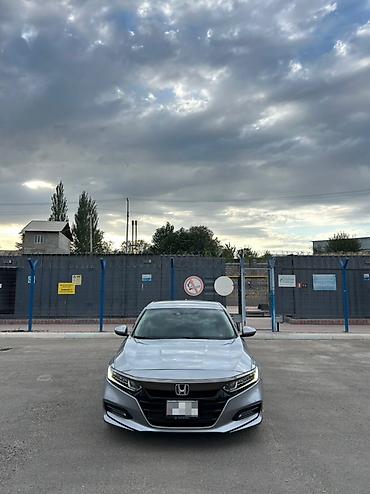 camry 2011: Honda Accord: 2018 г., 1.5 л, Вариатор, Бензин, Седан — 1