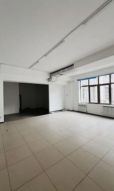 бишкек киргизия 1: Сдаю Офис целиком: 100 м², В жилом комплексе, С ремонтом, Первая линия, С высокими потолками — 4